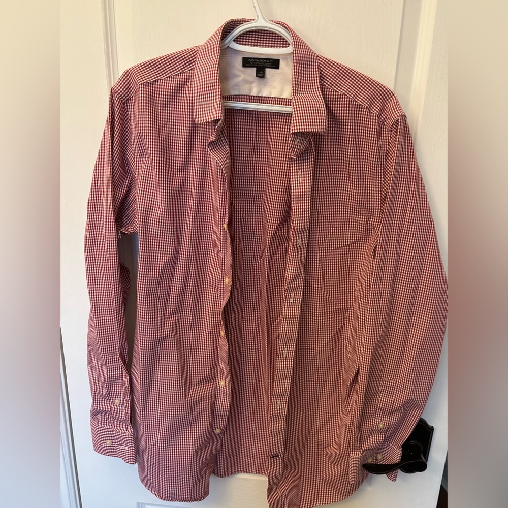 Banana Republic Men's Red Gingham Shirt